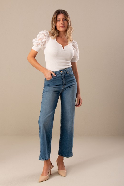Jeans straight com aplicao brilhante