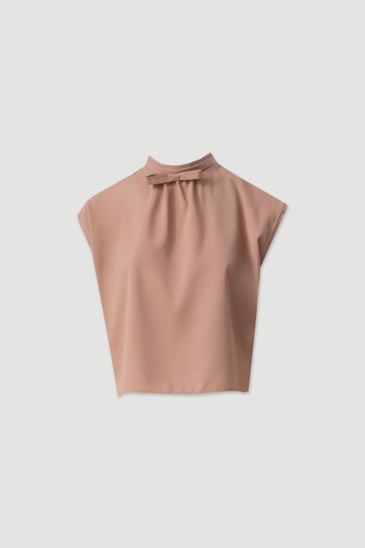 Camisola de gola subida com lao