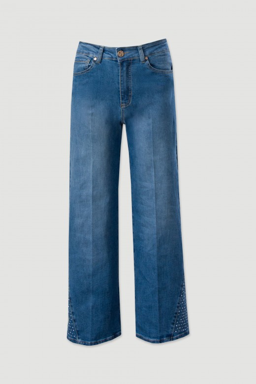 Jeans straight com aplicao brilhante