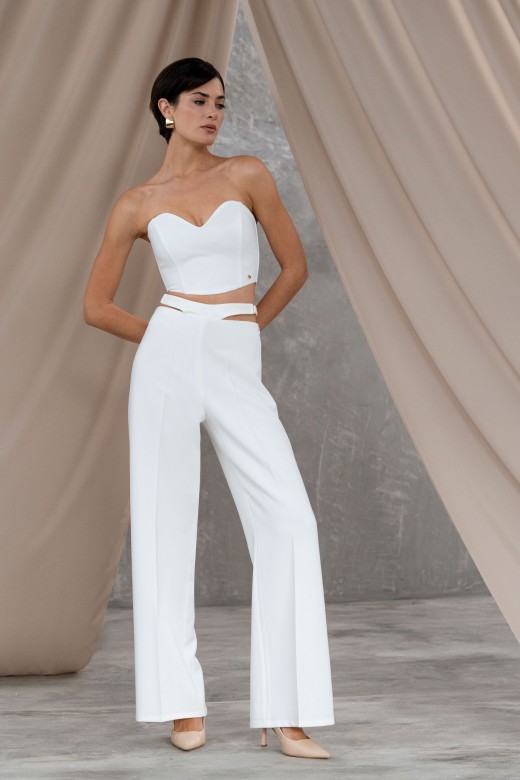Cala clssica wide leg com pormenor de tira