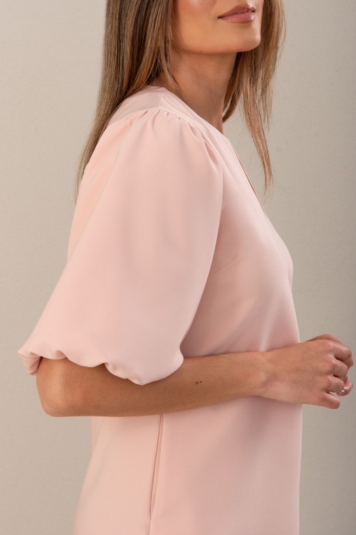 Vestido clssico com manga abalonada
