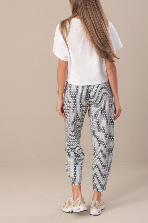 Cala jogger com estampado geomtrico