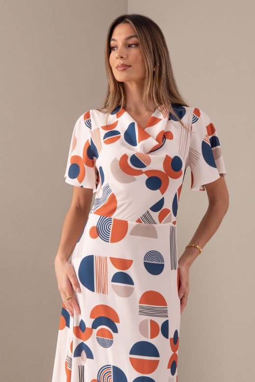 Vestido midi com estampado geomtrico