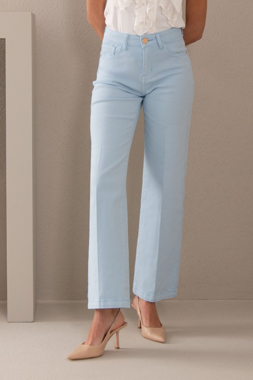 Straight jeans com mistura de algodo