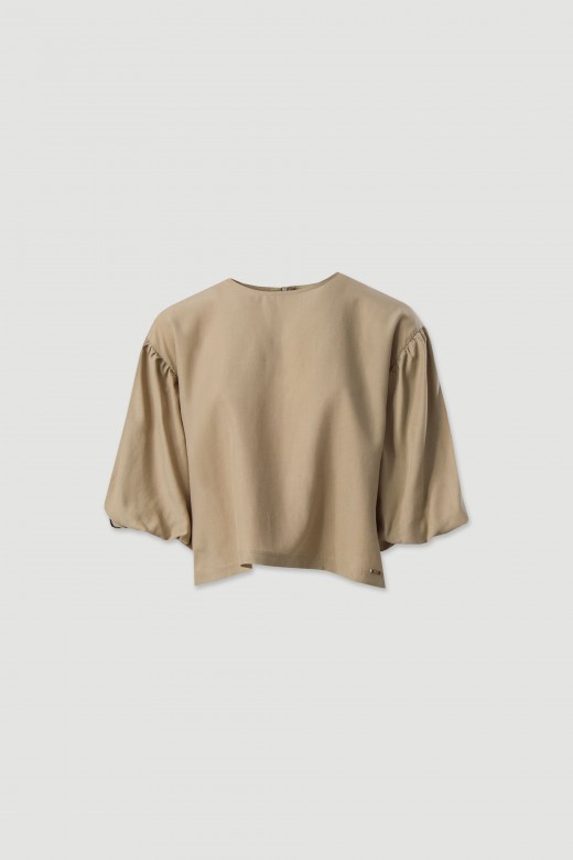 Camisola curta de manga abalonada