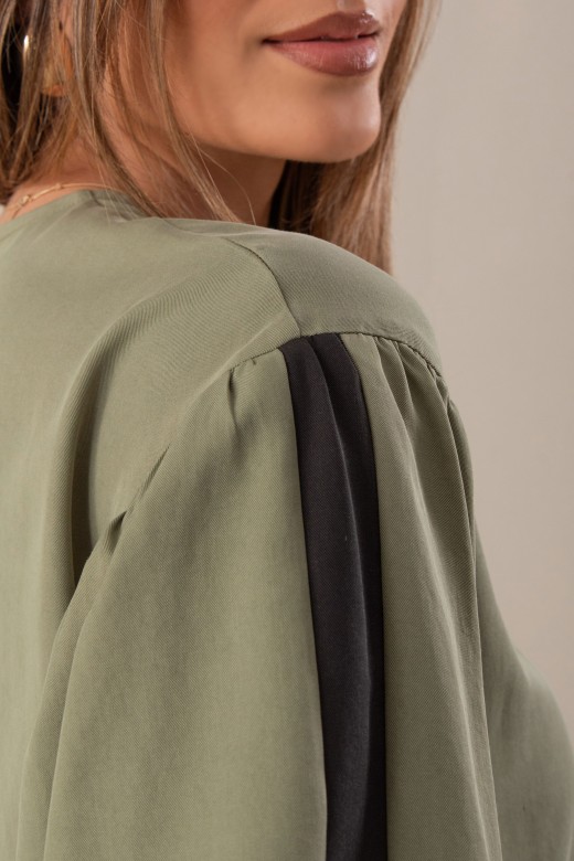 Camisola curta de manga abalonada