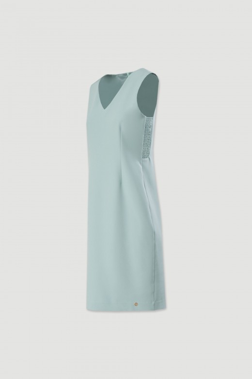 Robe courte avec dcollet en v