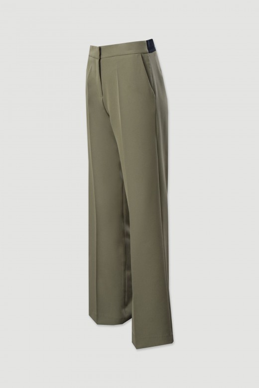 Classic high-waisted pants