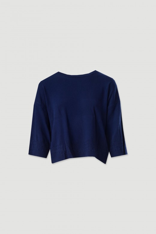 Camisola de malha fluida com detalhe perfurado
