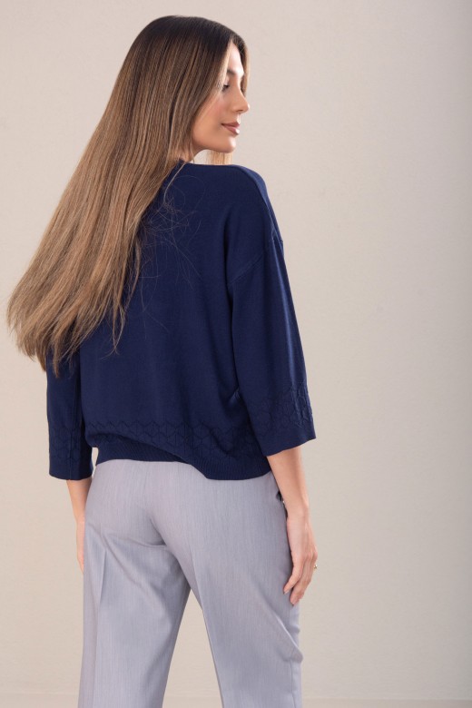 Camisola de malha fluida com detalhe perfurado