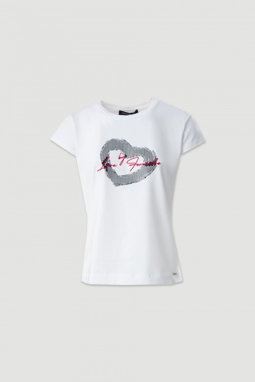T-shirt de algodão básica com estampado e bordado T-shirt de algodão básica com estampado e bordado