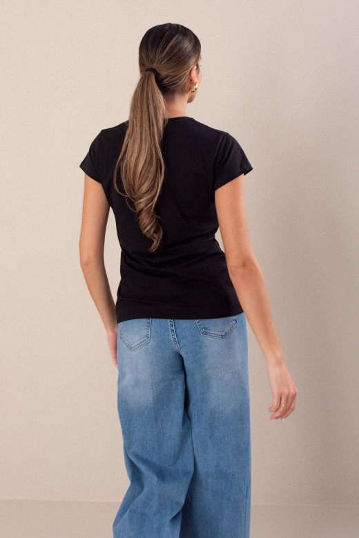 T-shirt de algodo bsica com estampado e bordado