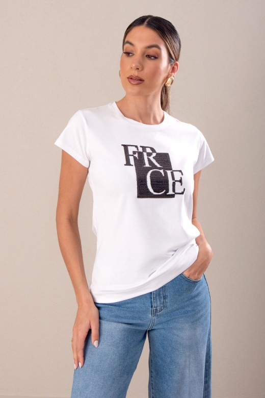 T-shirt bsica com trabalhado em lantejoulas