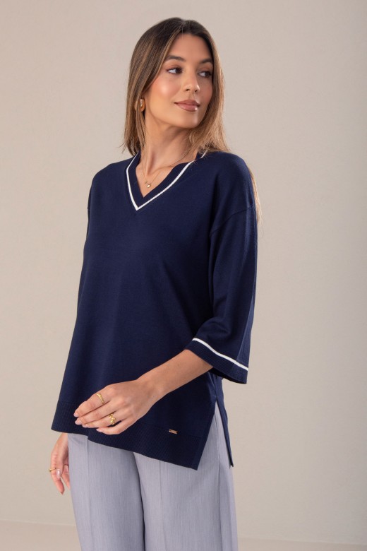 Camisola de malha fluida com detalhe de tira a contrastar