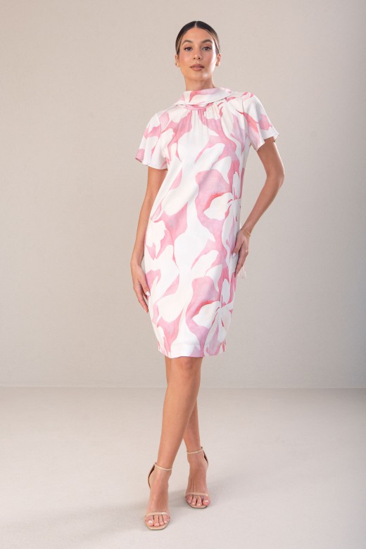 Flowy printed dress with a bow at the back