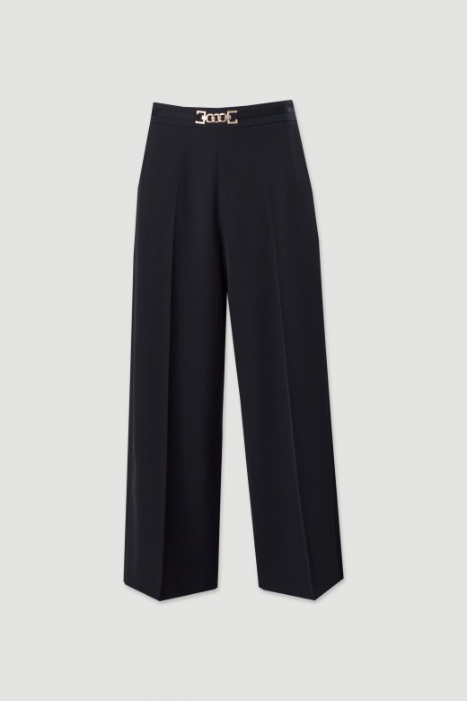 Cala culotte com cinto metlico