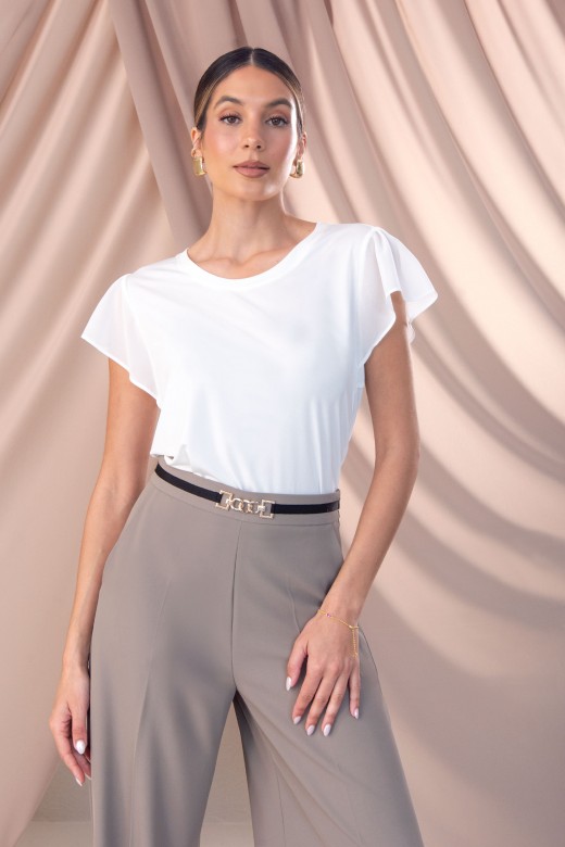 Blusa com folho na manga em tecido