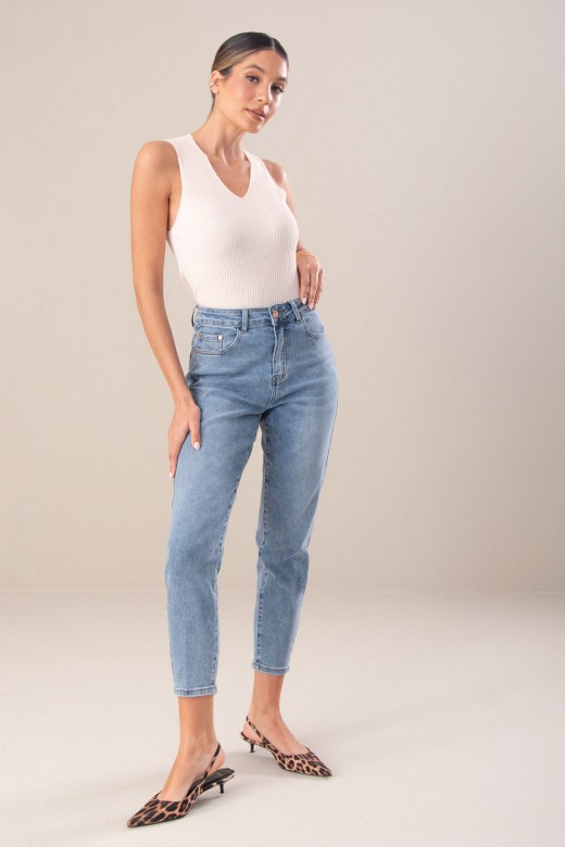 High-waisted straight-leg jeans