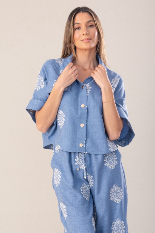 Cropped blouse with print