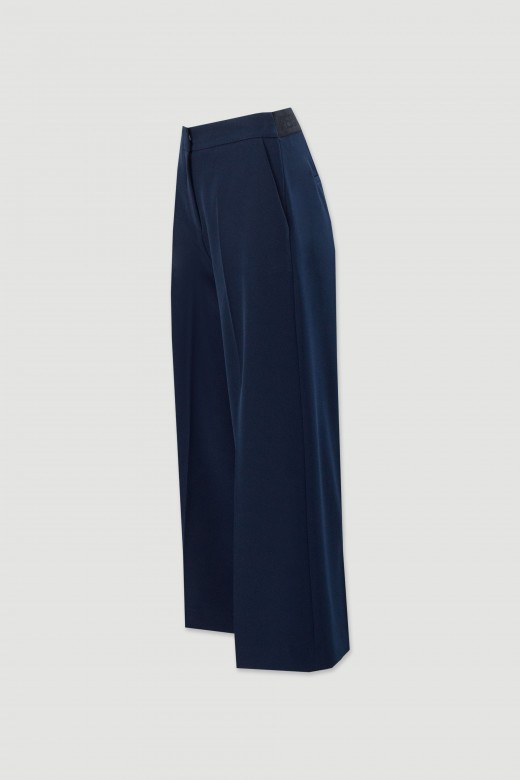 Calça culotte wide leg com cinto elástico Calça culotte wide leg com cinto elástico
