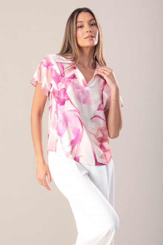 Blusa fluda com padro de manga curta
