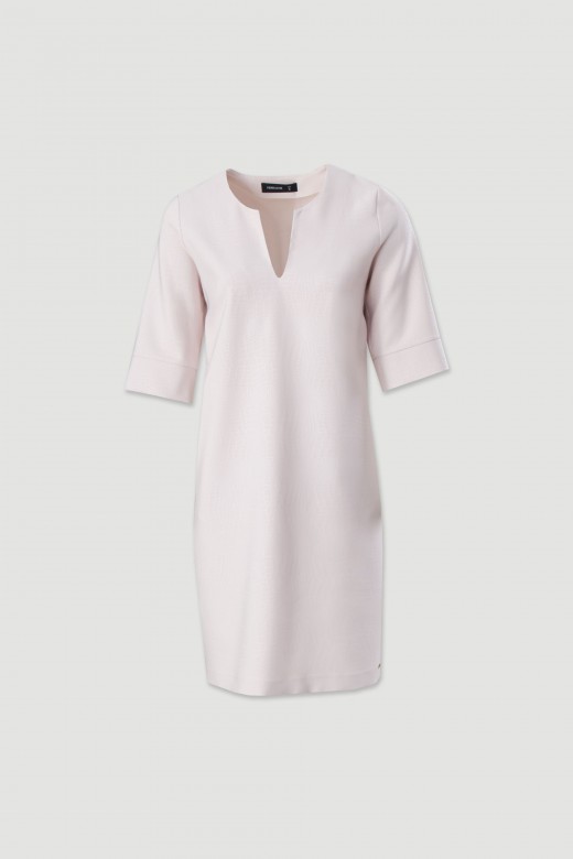 Vestido curto estampado com decote em bico