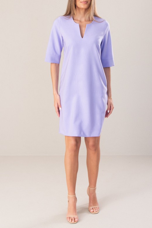 Vestido curto estampado com decote em bico