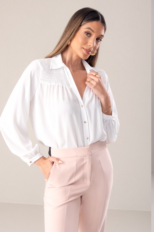 Blouse en v avec fronces