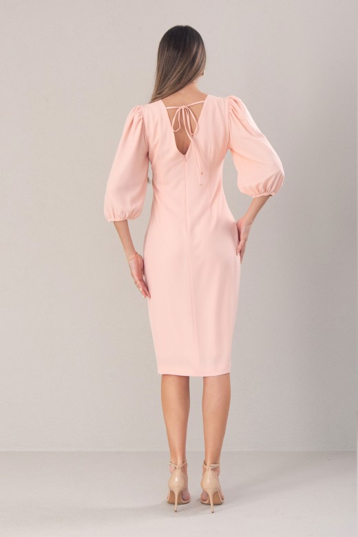 Robe cintre avec manches bouffantes