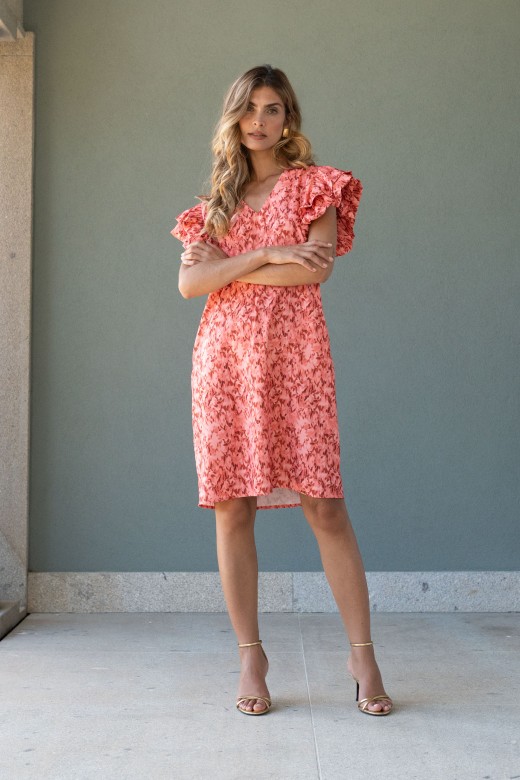 Vestido estampado com manga em folhos