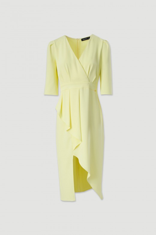 Vestido cintado com decote em trespasse