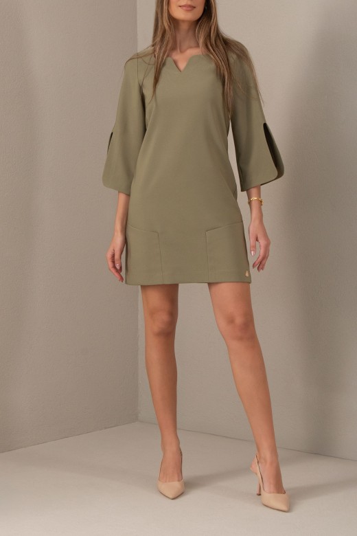 3/4 sleeve dress with pocket detail