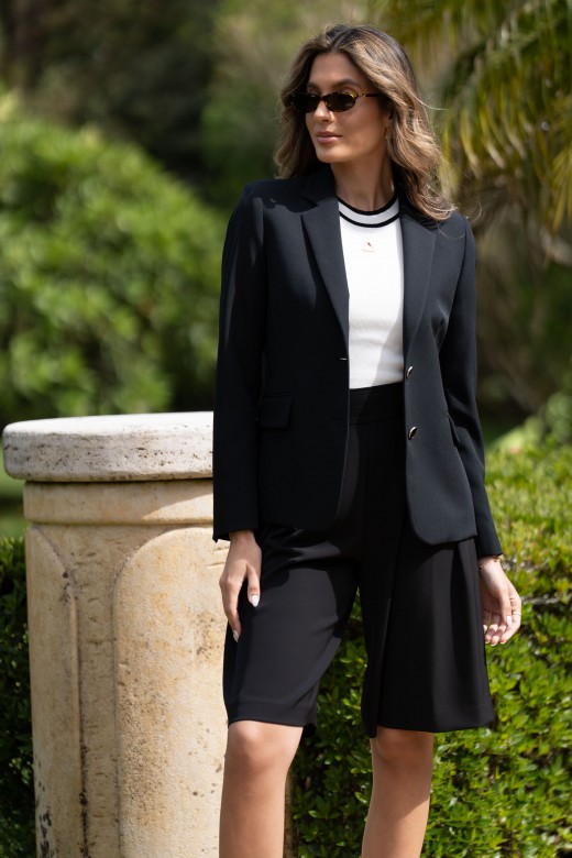 Classic fitted blazer