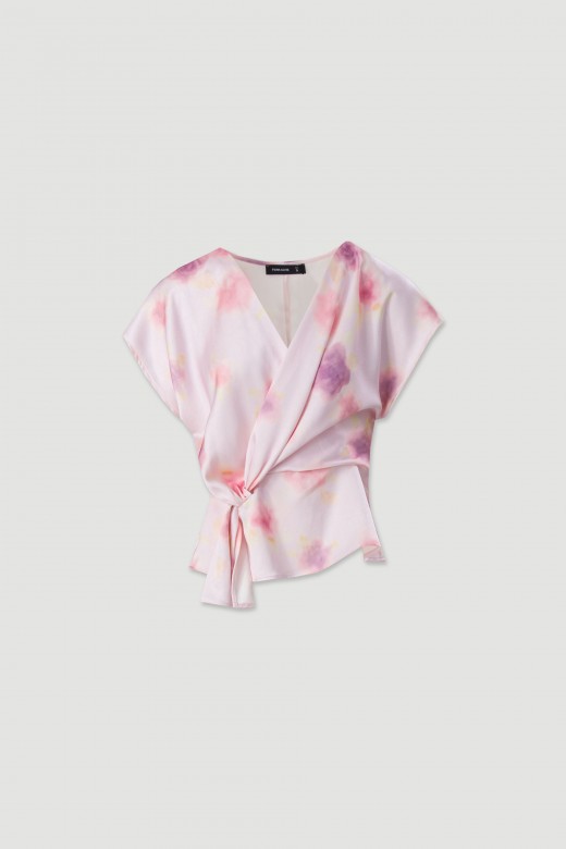 Blusa cintada estampada