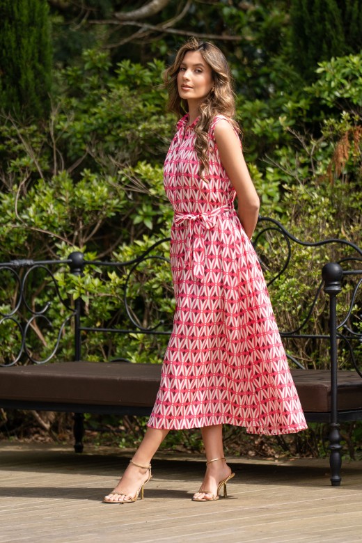 Vestido midi acetinado com padro geomtrico