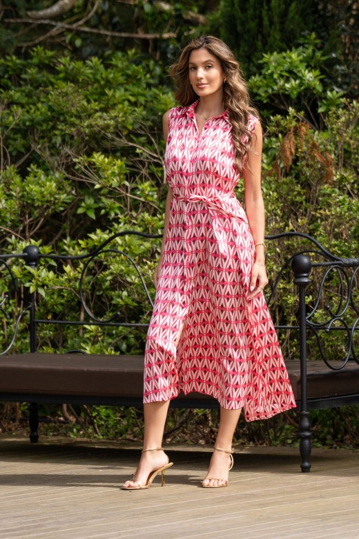Vestido midi acetinado com padro geomtrico
