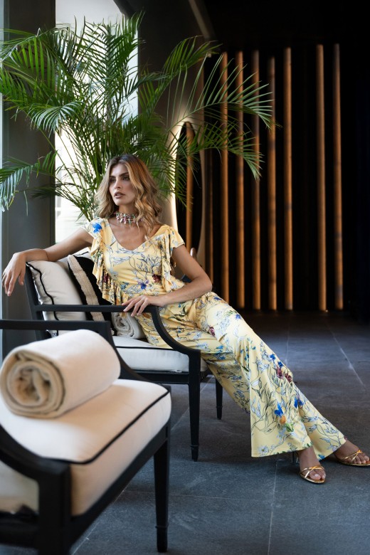 Printed jumpsuit with ruffle sleeves