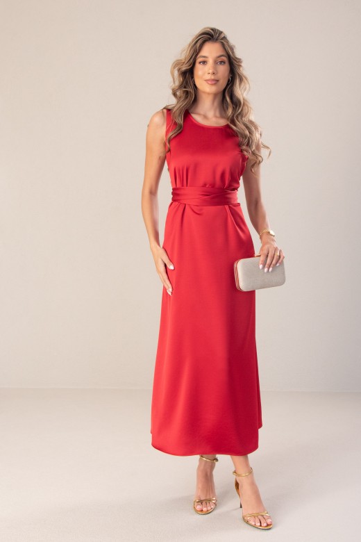 Vestido clssico midi acetinado