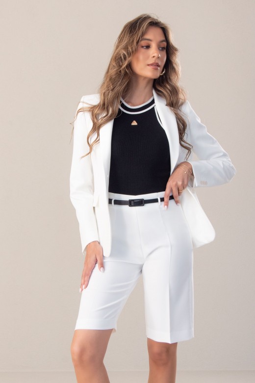 Classic fitted blazer