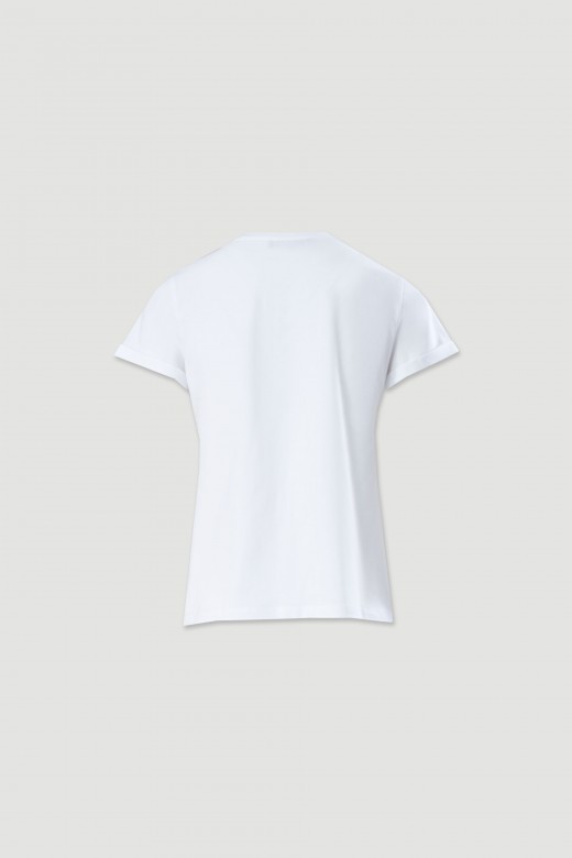 T-shirt básica em algodão com bordado e transfers T-shirt básica em algodão com bordado e transfers
