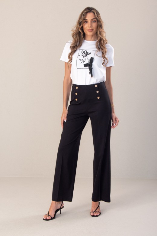 Wide-leg pants with an internal elastic waistband