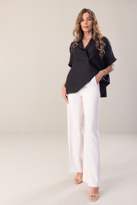 Fluid tunic with a linen blend