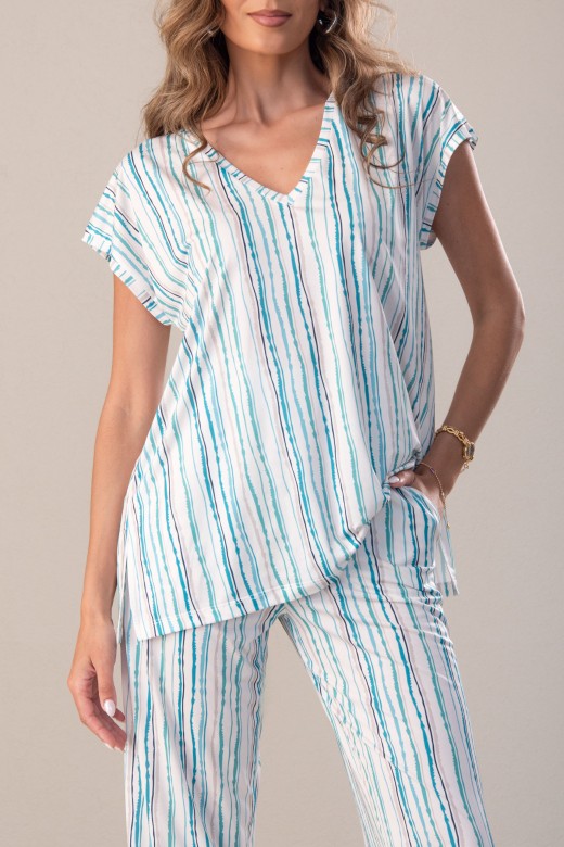 Printed v-neck tunic in cool-touch knit