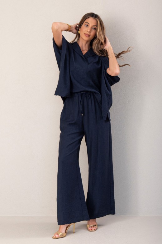 Fluid tunic with a linen blend