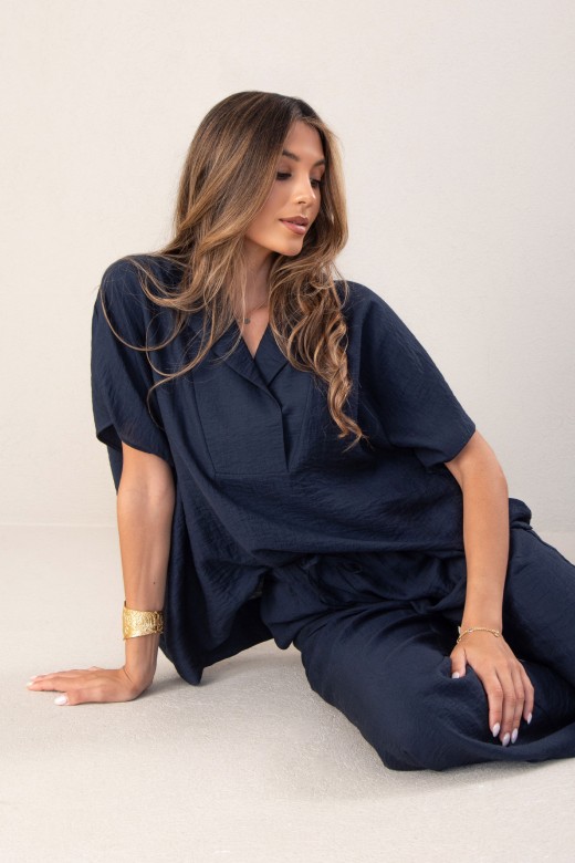 Fluid tunic with a linen blend