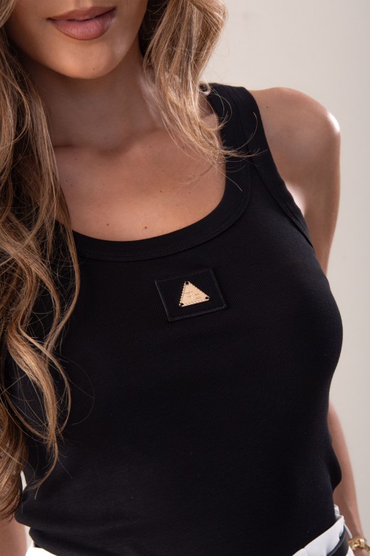 Top em algodo com detalhe metlico