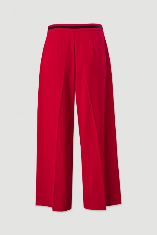 Wide-leg culotte trousers with contrasting fabric detail