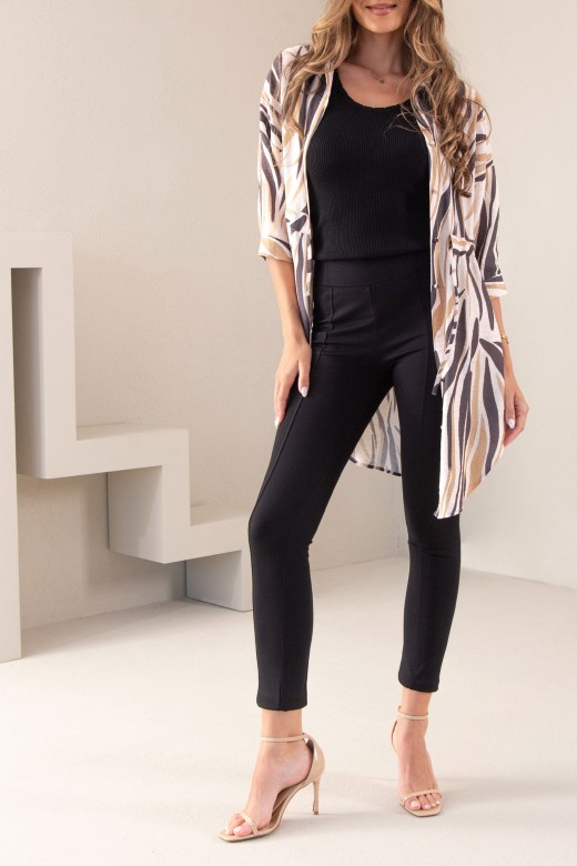 Legging bsica com detalhe de nervuras