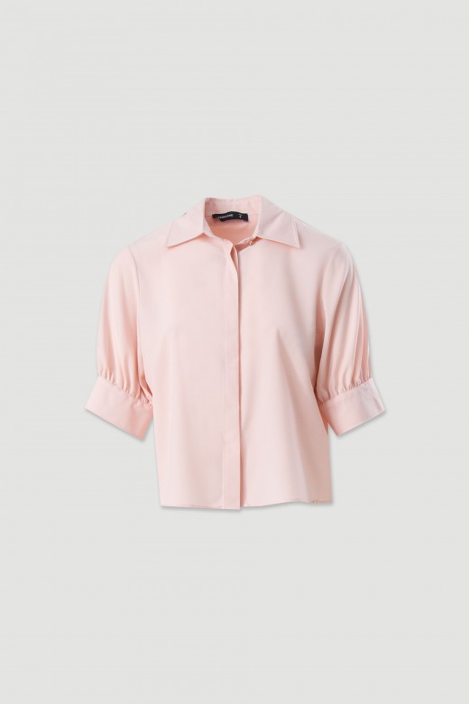 Fluid blouse with puff short sleeves