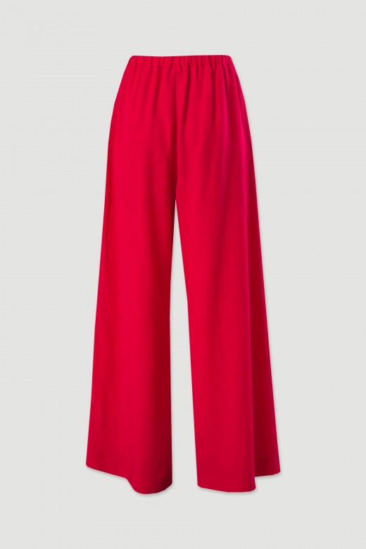Cala fluda wide leg com cintura subida